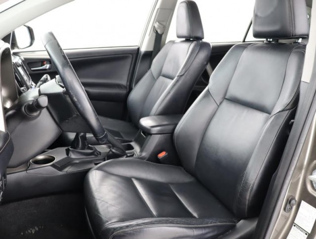 Toyota RAV 4  2.2 D-4D Executive