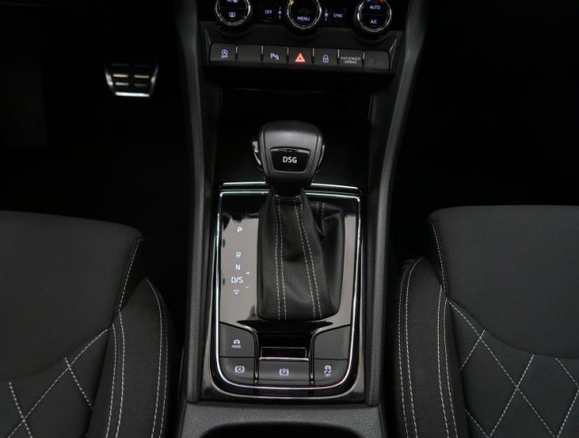 Škoda Karoq  1.5 TSI 