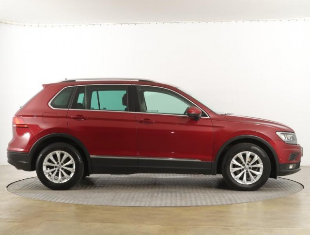 Volkswagen Tiguan  2.0 TDI 