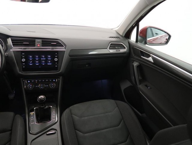 Volkswagen Tiguan  2.0 TDI 