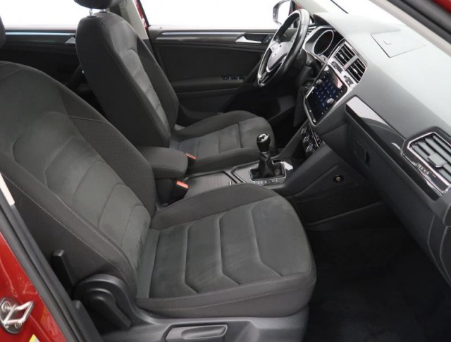 Volkswagen Tiguan  2.0 TDI 