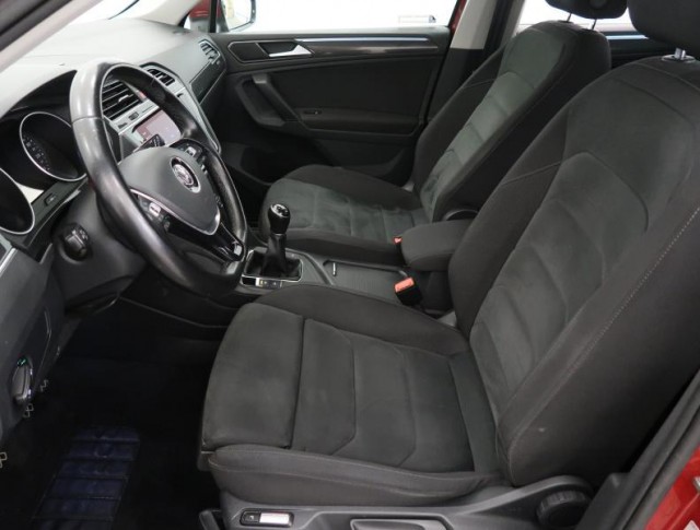 Volkswagen Tiguan  2.0 TDI 