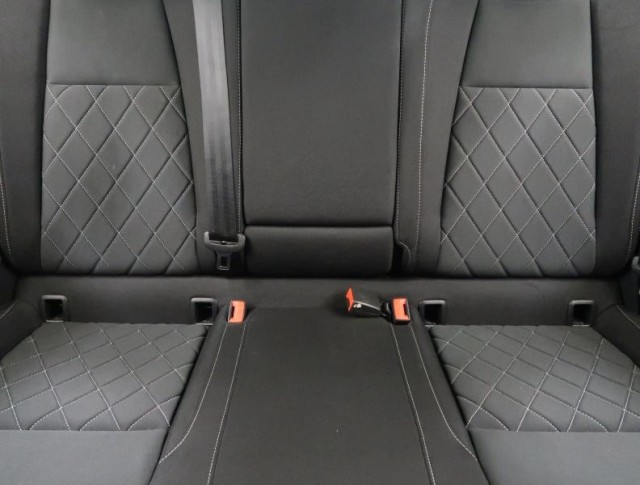 Škoda Karoq  1.5 TSI Sportline