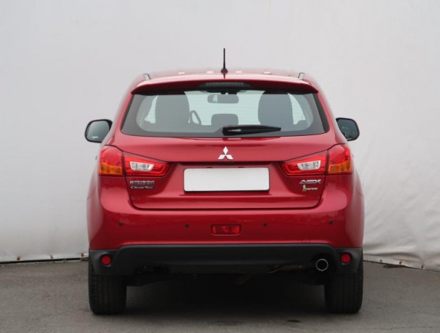 Mitsubishi ASX  1.6 MIVEC 