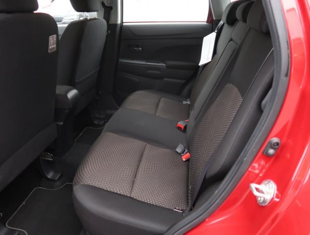 Mitsubishi ASX  1.6 MIVEC 