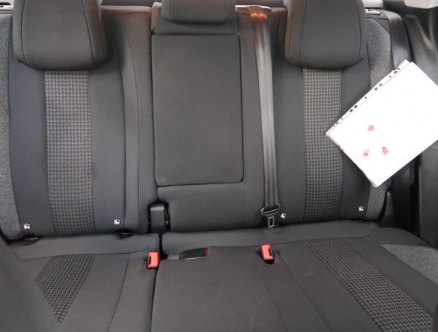 Peugeot 3008  1.2 PureTech 