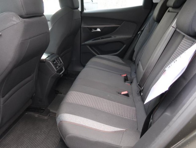 Peugeot 3008  1.2 PureTech 