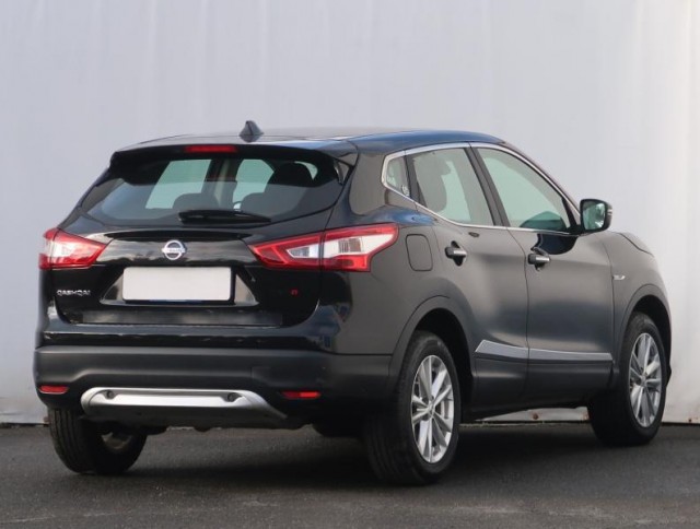 Nissan Qashqai  1.2 DIG-T 