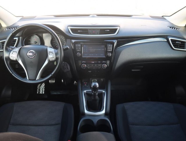 Nissan Qashqai  1.2 DIG-T 