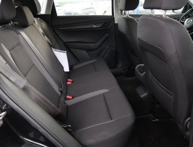 Škoda Karoq  1.0 TSI Active Plus