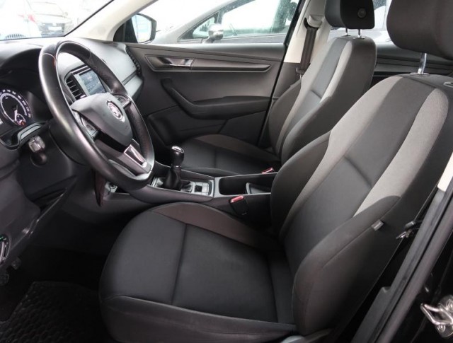 Škoda Karoq  1.0 TSI Active Plus