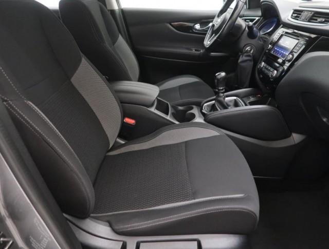 Nissan Qashqai  1.3 DIG-T Acenta