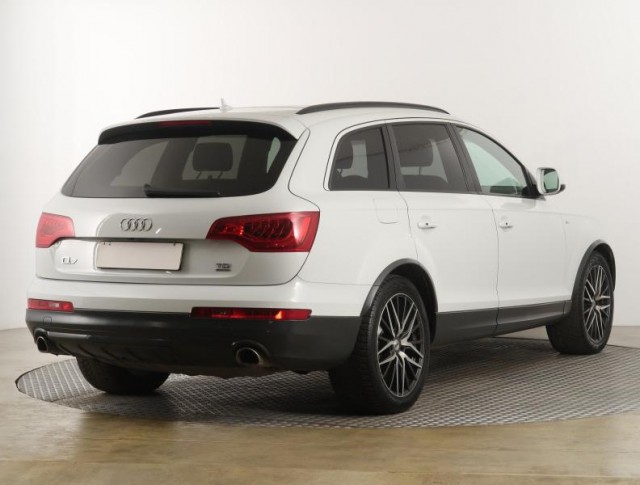 Audi Q7  4.2 TDI S-Line