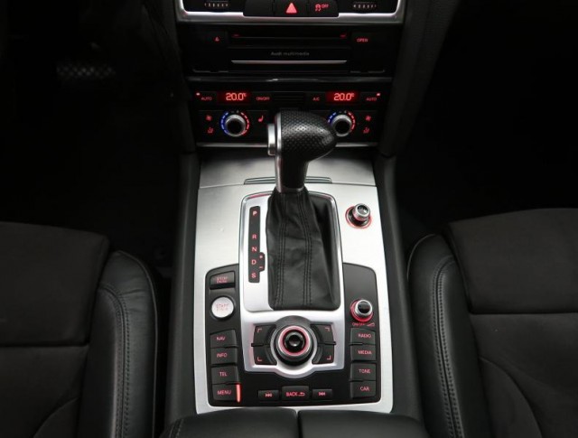 Audi Q7  4.2 TDI S-Line