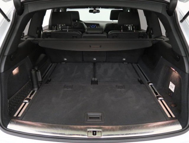 Audi Q7  4.2 TDI S-Line