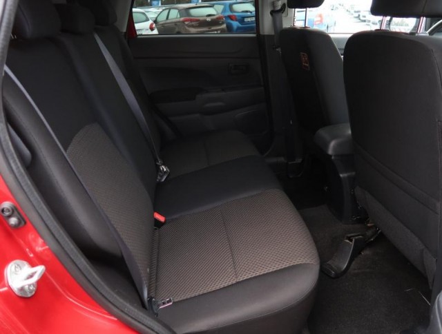 Mitsubishi ASX  1.6 MIVEC 