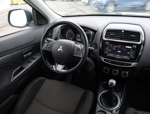 Mitsubishi ASX  1.6 MIVEC 