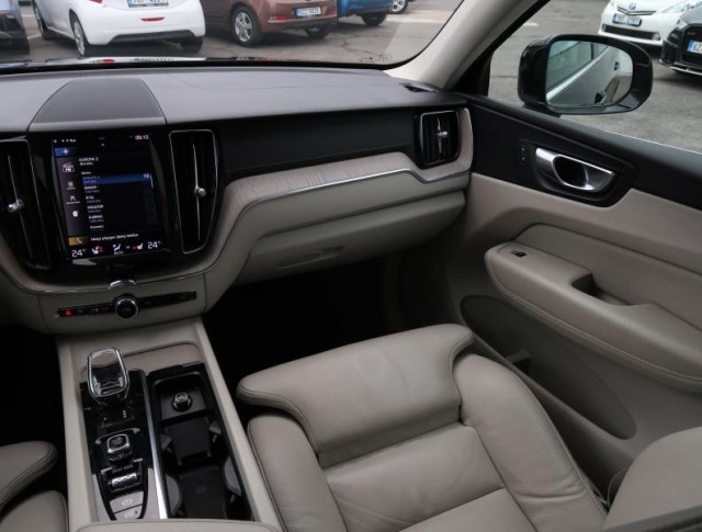 Volvo XC60  B4 AWD Inscription