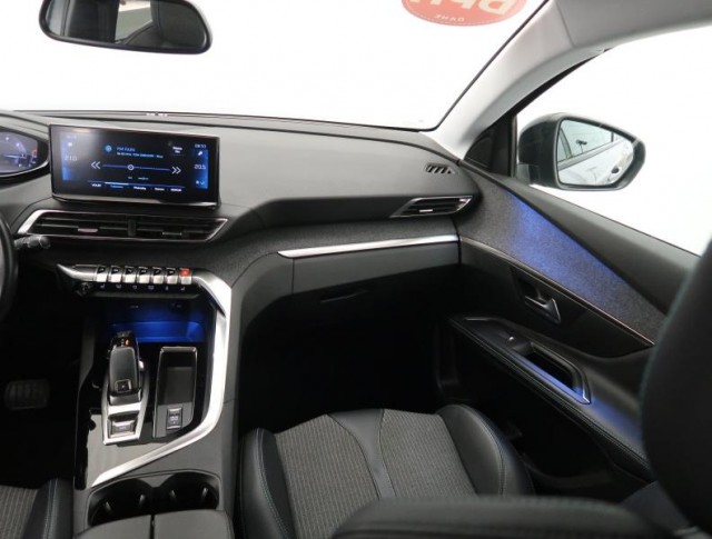 Peugeot 5008  1.5 BlueHDi 