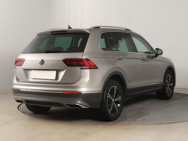 Volkswagen Tiguan  2.0 TSI Highline