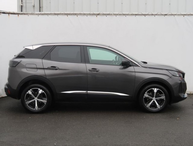 Peugeot 3008  1.2 PureTech 
