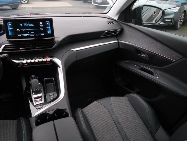 Peugeot 3008  1.2 PureTech 