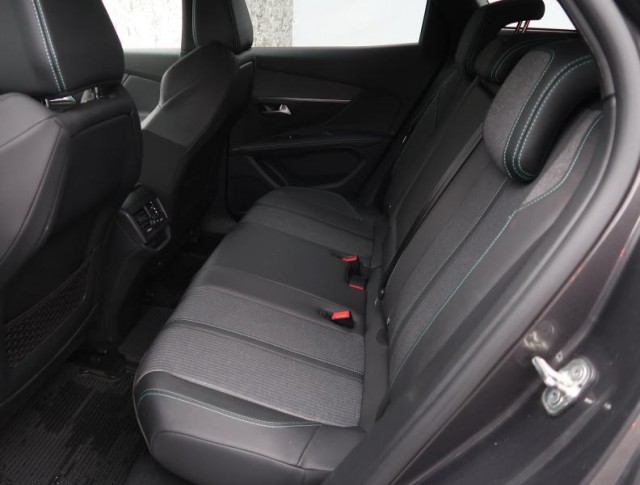 Peugeot 3008  1.2 PureTech 