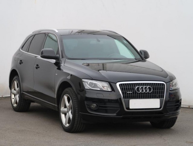 Audi Q5  2.0 TDI S line