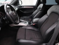 Audi Q5  2.0 TDI S line