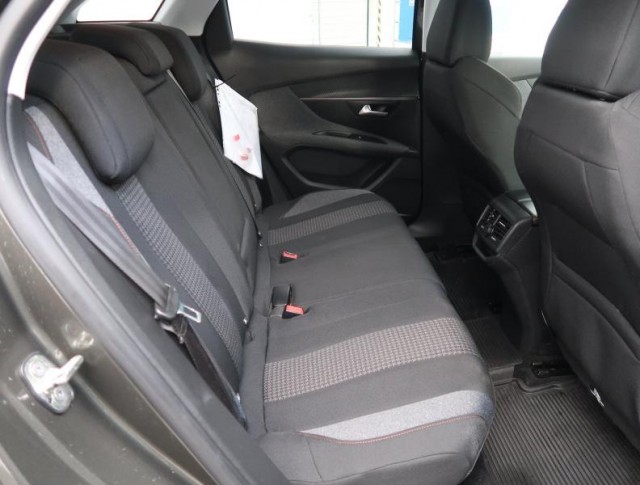 Peugeot 3008  1.2 PureTech 