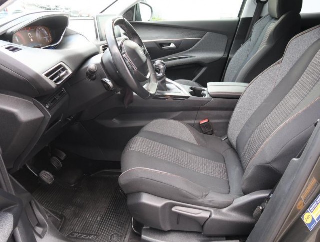Peugeot 3008  1.2 PureTech 