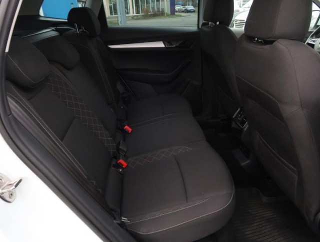 Škoda Karoq  1.5 TSI Ambition