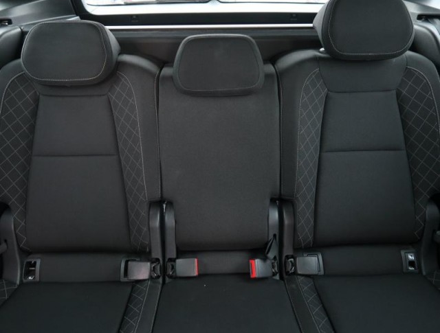 Škoda Karoq  1.5 TSI Ambition