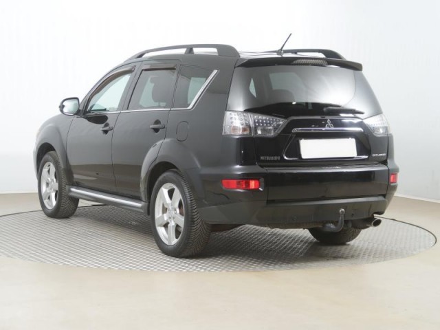 Mitsubishi Outlander  2.4 MIVEC 