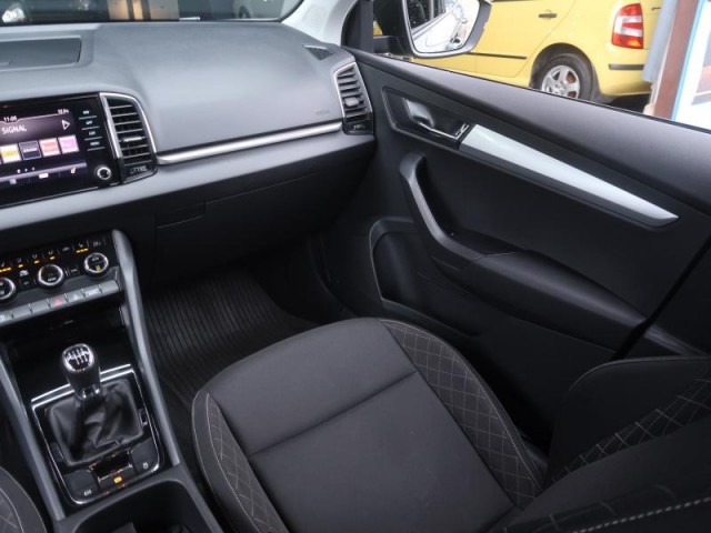 Škoda Karoq  1.0 TSI Style