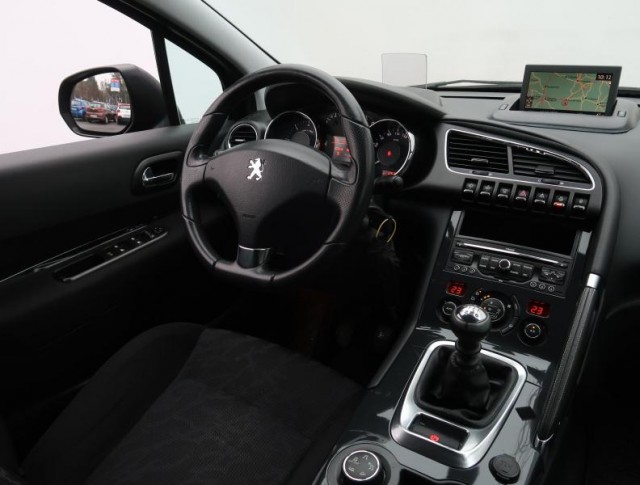 Peugeot 3008  1.6 HDi 