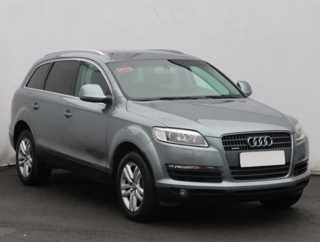 Audi Q7  3.0 TDI 