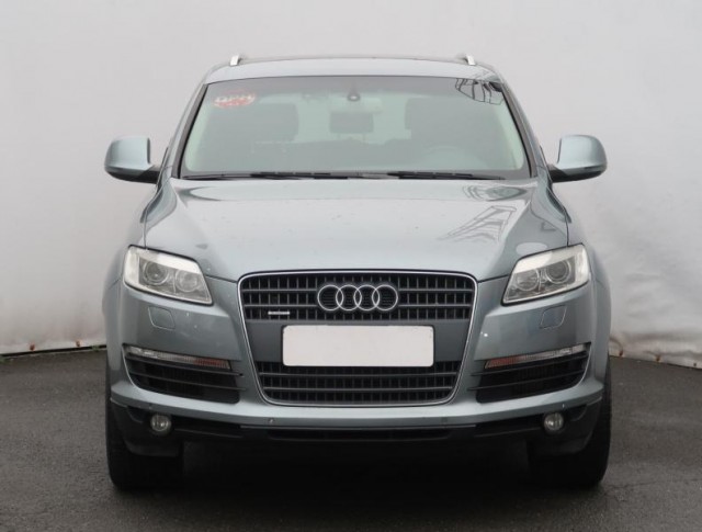 Audi Q7  3.0 TDI 