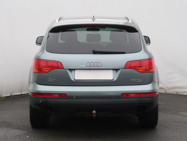 Audi Q7  3.0 TDI 