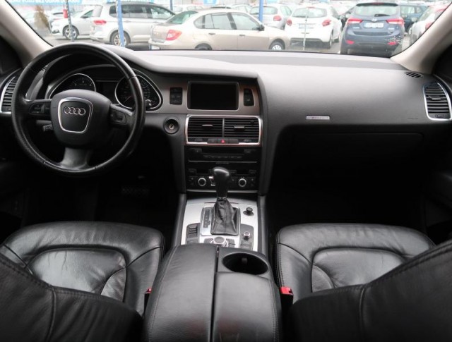 Audi Q7  3.0 TDI 