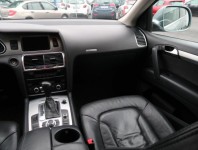 Audi Q7  3.0 TDI 