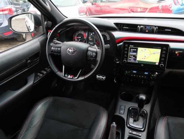 Toyota Hilux  2.8 D-4D 