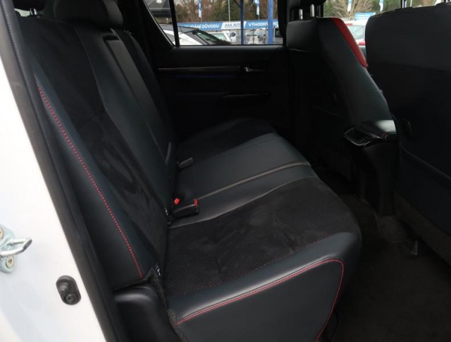 Toyota Hilux  2.8 D-4D 