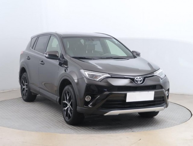 Toyota RAV 4  2.0 VVT-i 