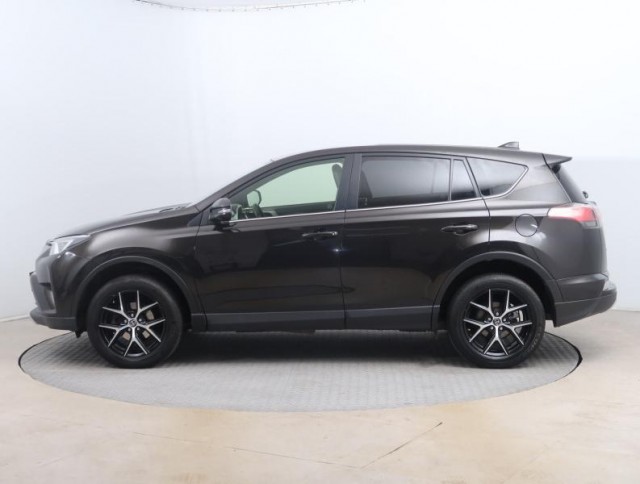 Toyota RAV 4  2.0 VVT-i 
