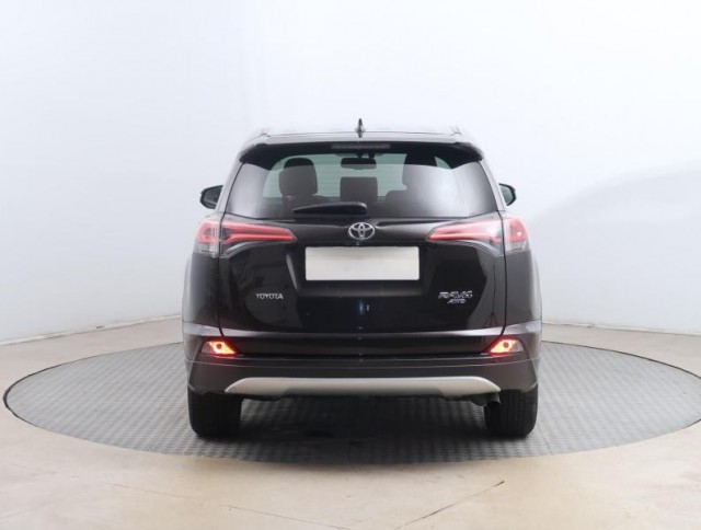 Toyota RAV 4  2.0 VVT-i 