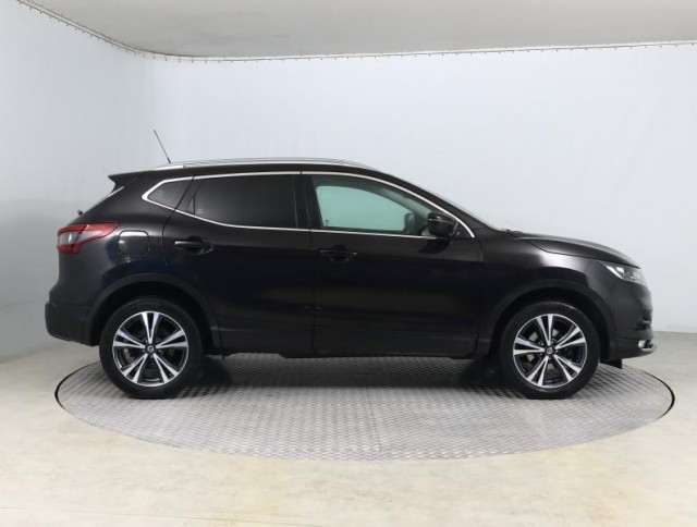 Nissan Qashqai  1.3 DIG-T 