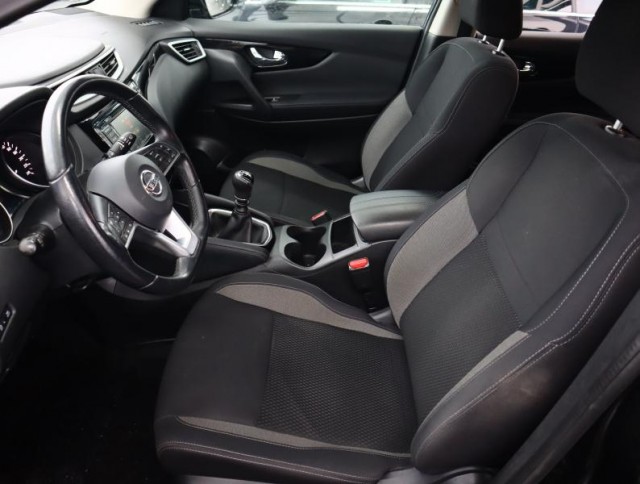 Nissan Qashqai  1.3 DIG-T 