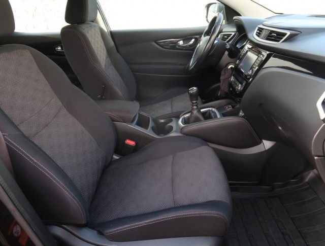 Nissan Qashqai  1.2 DIG-T 