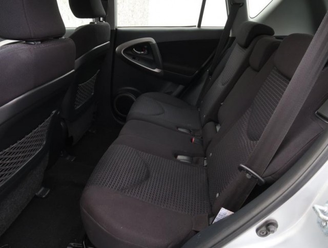 Toyota RAV 4  2.2 D-CAT 